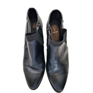 Simply Vera Wm Sz 10 Med Black Ankle Boot Zip Close 0842